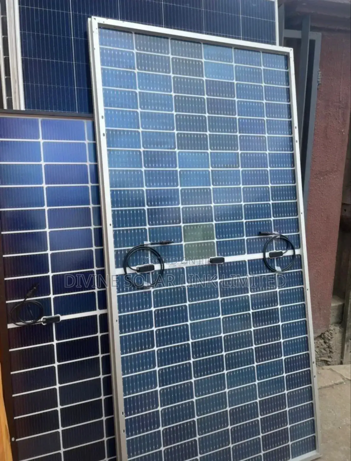 Brand New Jinko Solar Panel 600watt Byfacial