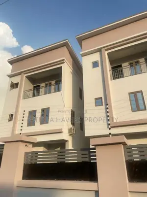5bdrm Duplex in Katampe (Main) for sale