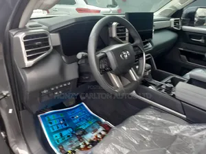 Toyota Tundra 2024 Black