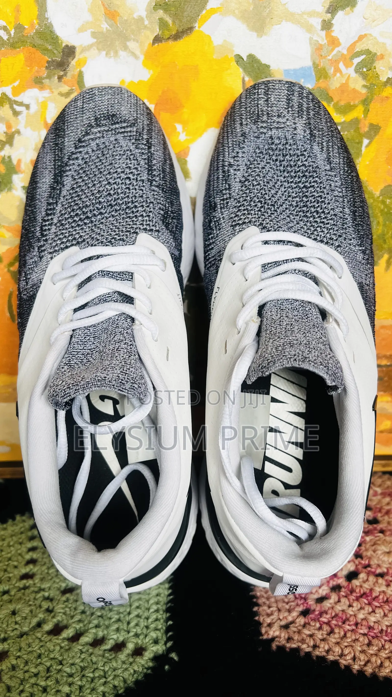 Nike Odyssey React 2 Flyknit - White/Black