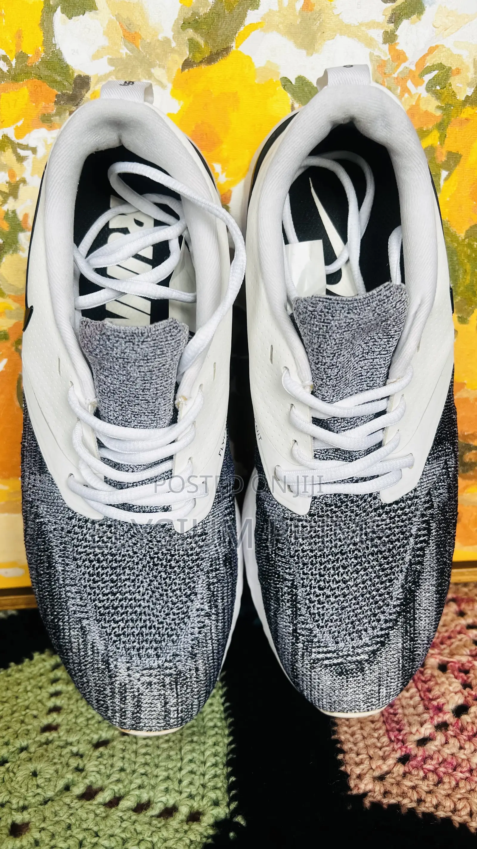 Nike Odyssey React 2 Flyknit - White/Black