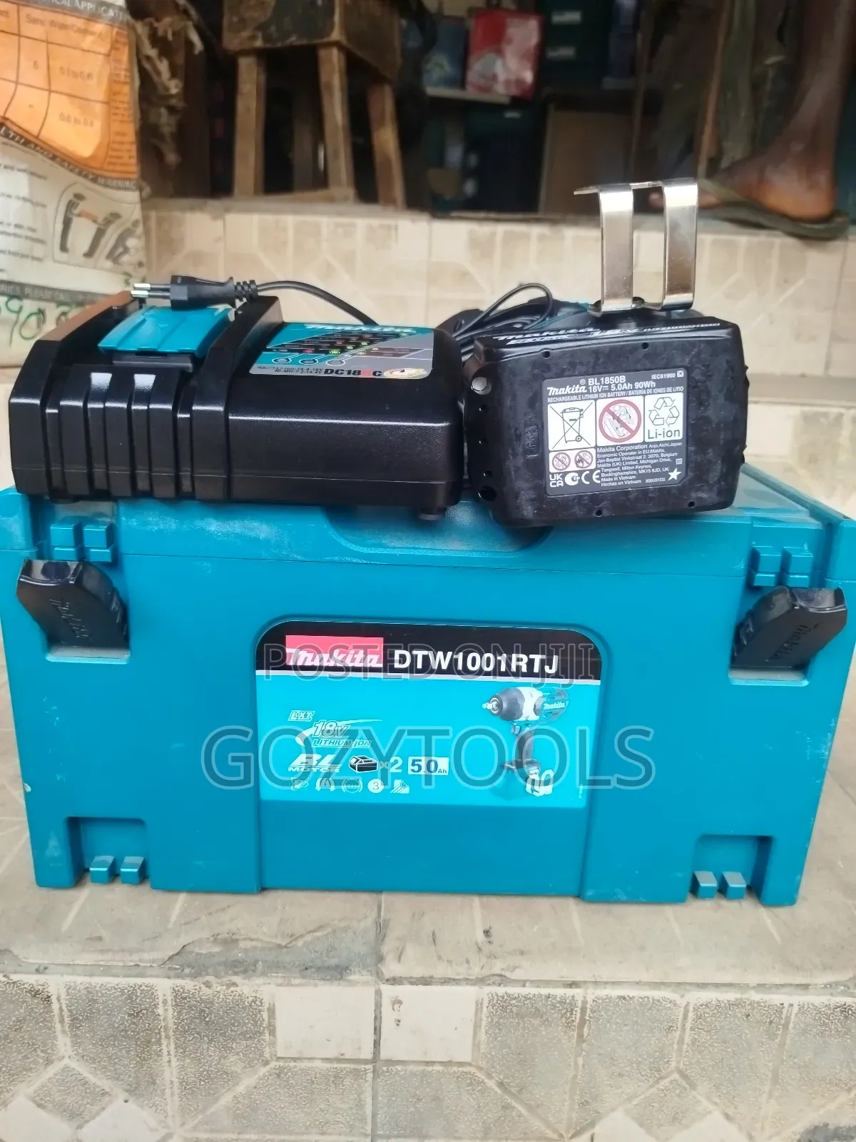 Cordless Impact Wrench Machine