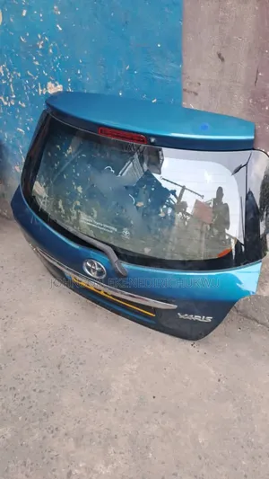 Toyota Yaris Booth 2015