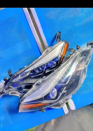 Headlight Corolla 2018