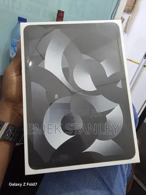 New Apple iPad Air 64 GB Gray
