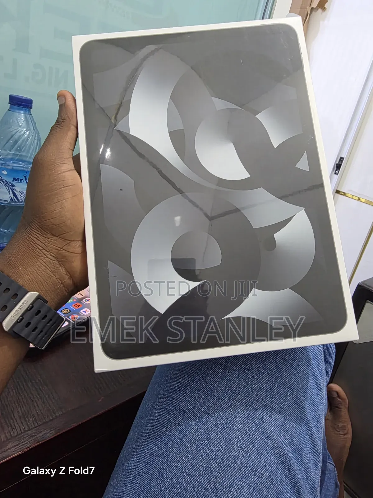 New Apple iPad Air 64 GB Gray