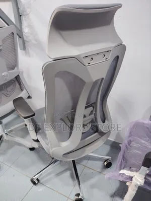Office Chair With Swivel Legs