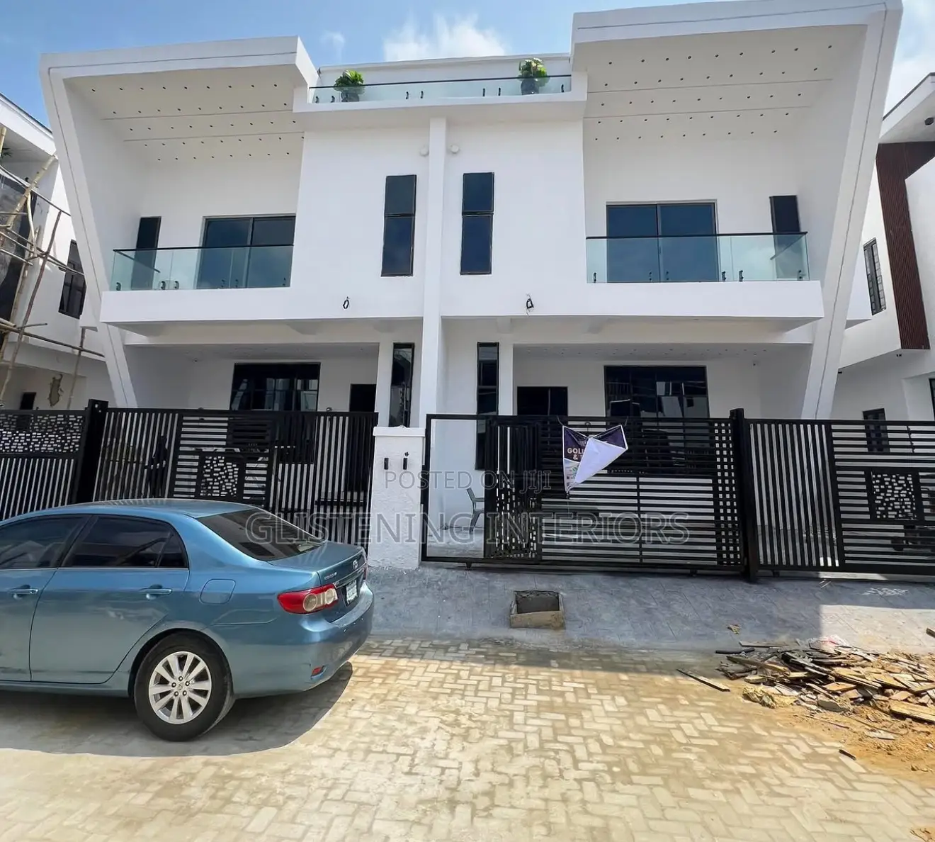Frameless Balcony 10mm Plain Tempered Glass
