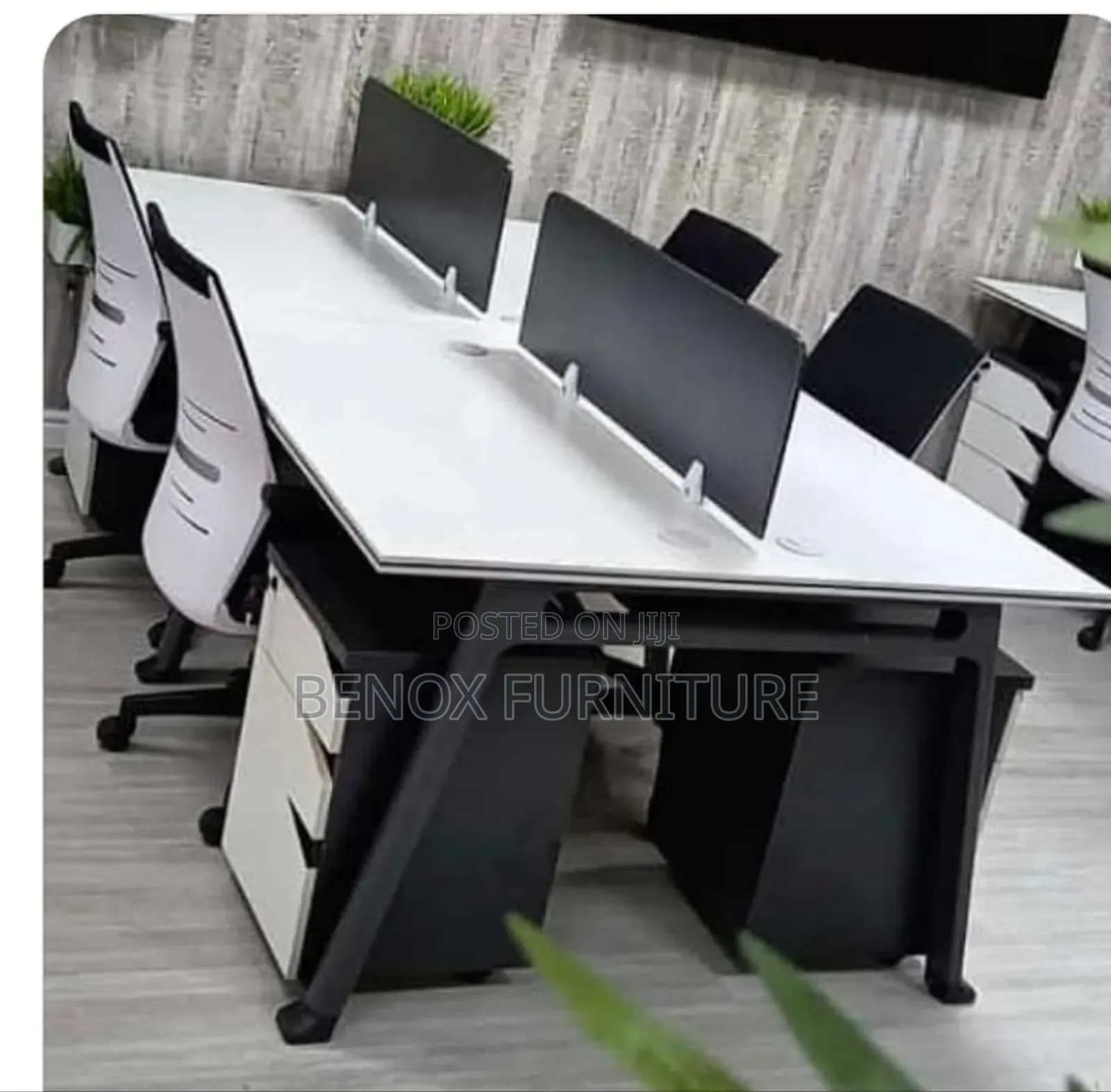 Executive 4 Men Workstation