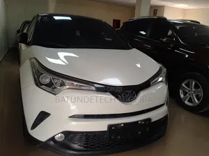 Toyota C-HR Limited FWD 2019 White