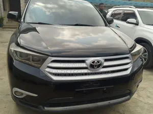 Toyota Highlander LE 4dr SUV (2.7L 4cyl 6A) 2014 Black