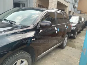 Toyota Highlander SE 2012 Black