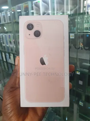 New Apple iPhone 13 128 GB Pink