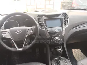 Hyundai Santa Fe GLS 4dr SUV AWD (3.3L 6cyl 6A) 2014 Black