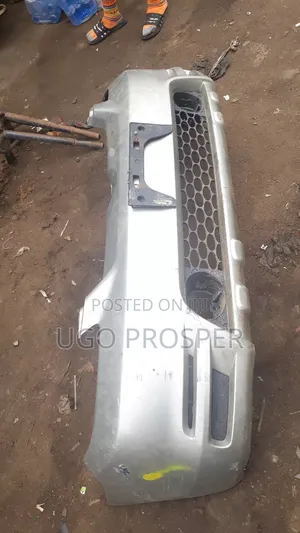 Front Bumper Matrix 2003