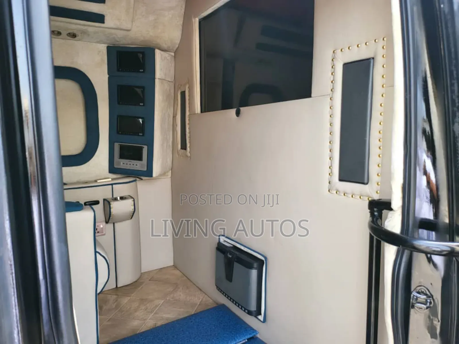 Toyota Coaster 2017 Black