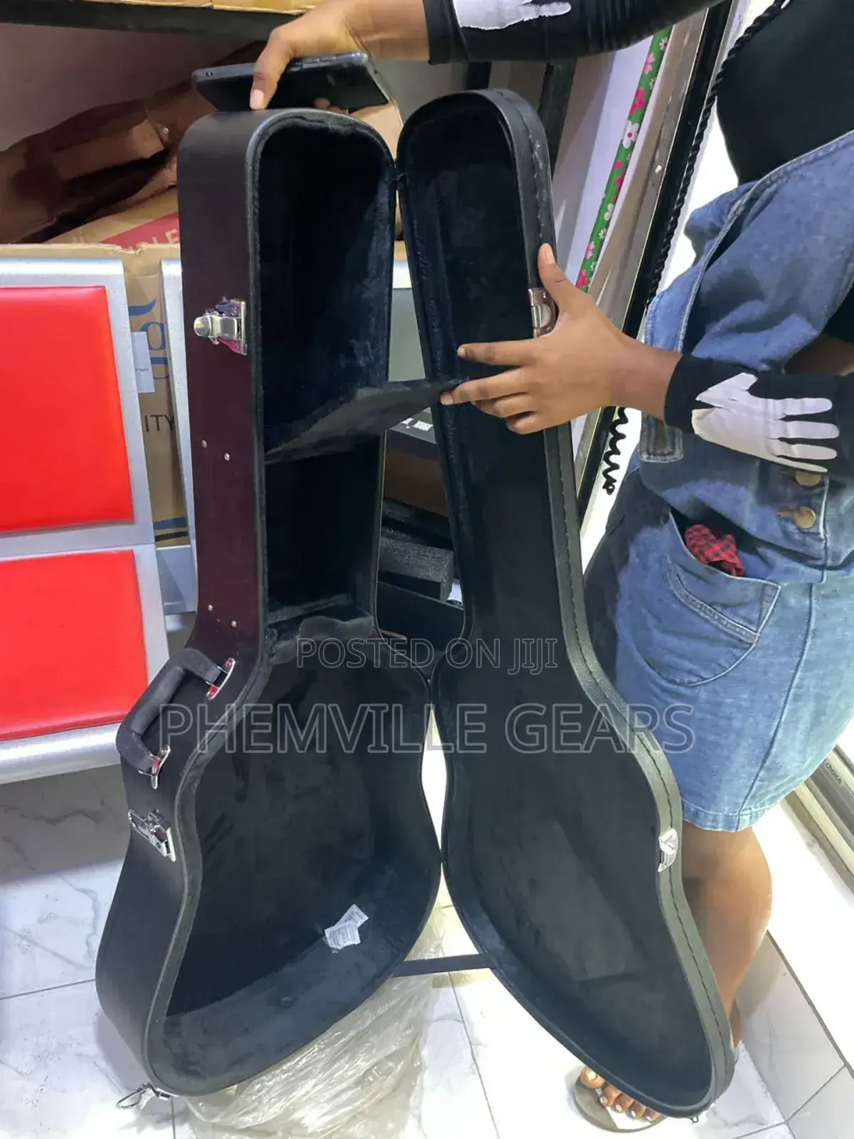 Acoustic Hardcase Bag.