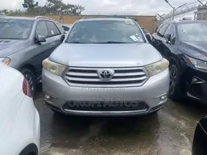 Toyota Highlander 2011 Silver