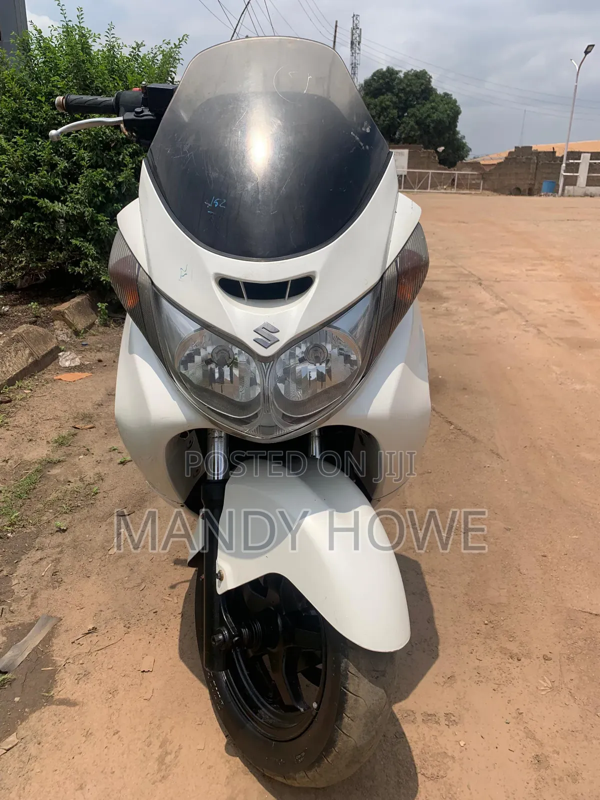 Suzuki 2015 White