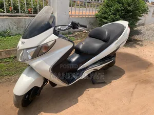 Suzuki 2015 White