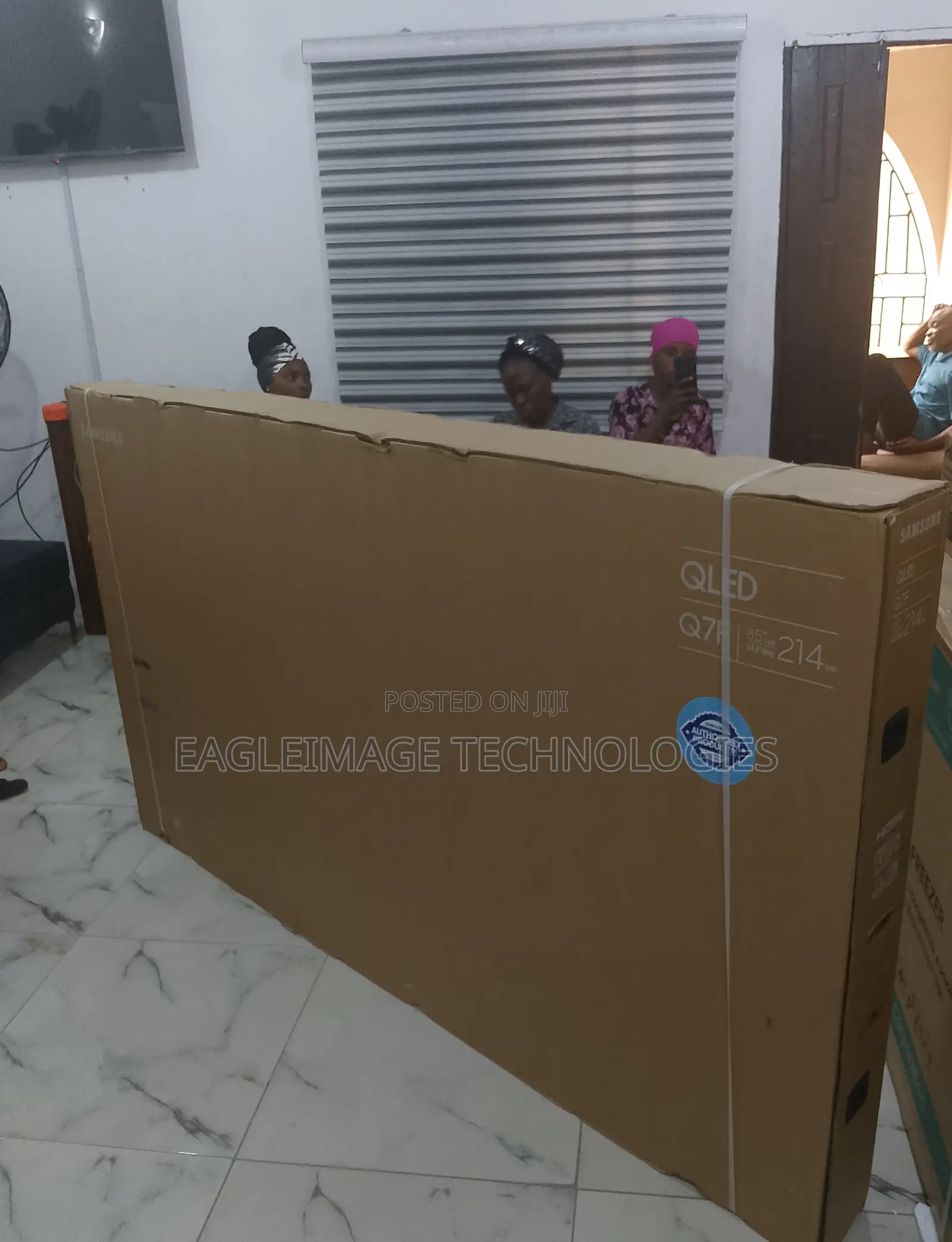 Massive Screen. Massive Impact. Samsung 85q7f