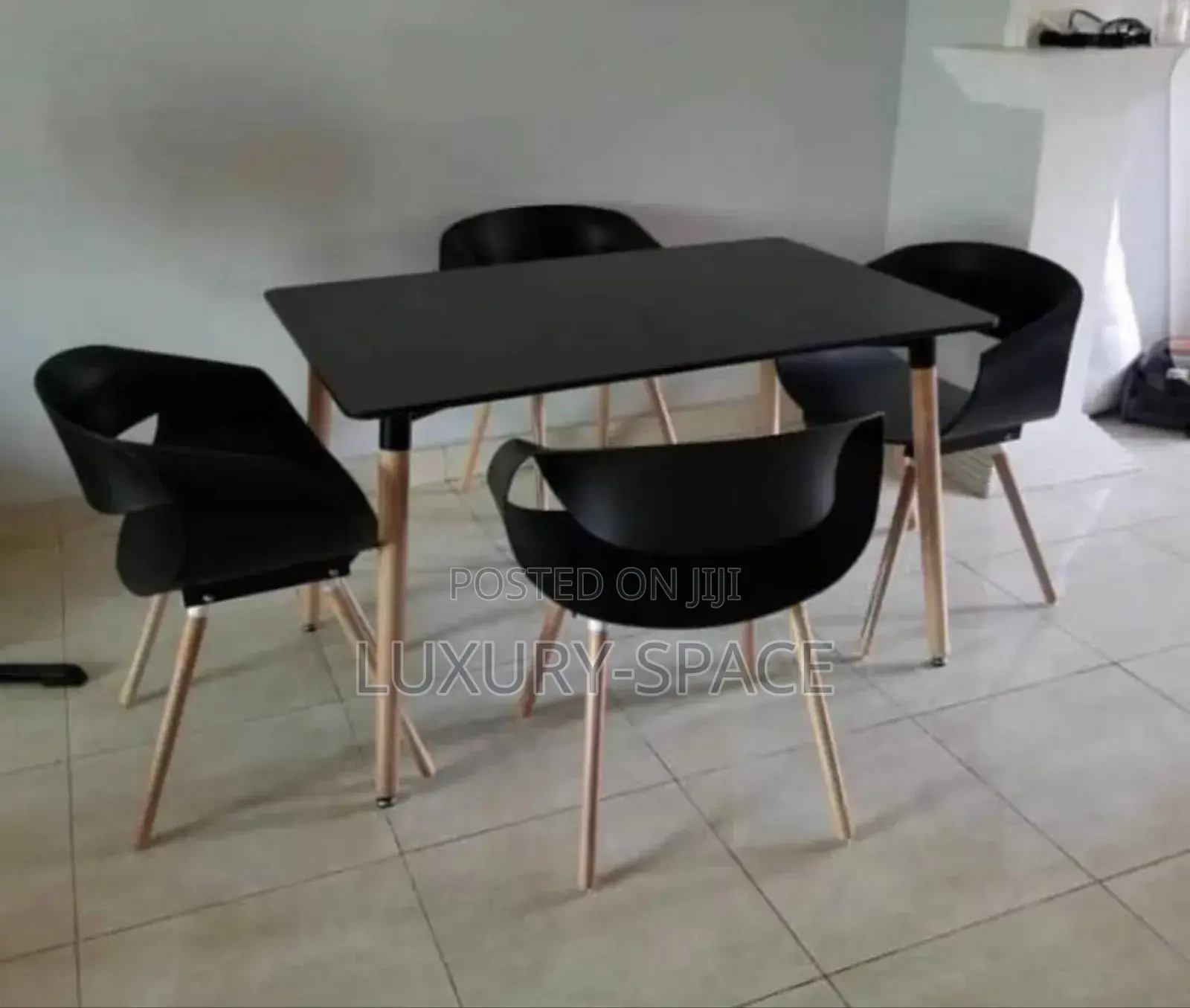 High Quality Wooden Restaurant Set