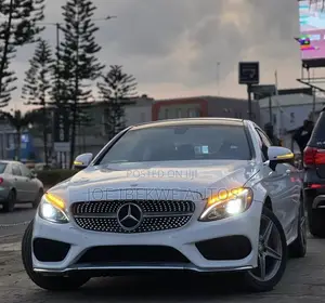 Mercedes-Benz C300 Sport 4Matic Sedan AWD (2.0L 4cyll 7A) 2016 White