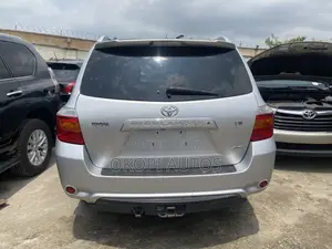 Toyota Highlander 2008 Silver