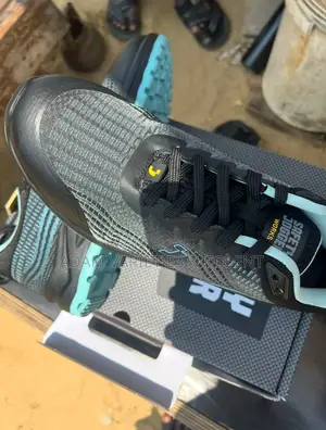 Safety Jogger Work Shoe