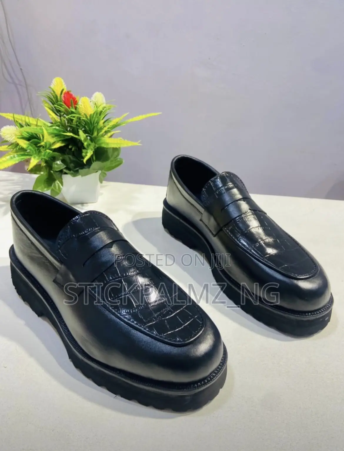 Black Leather Elevated Shoe
