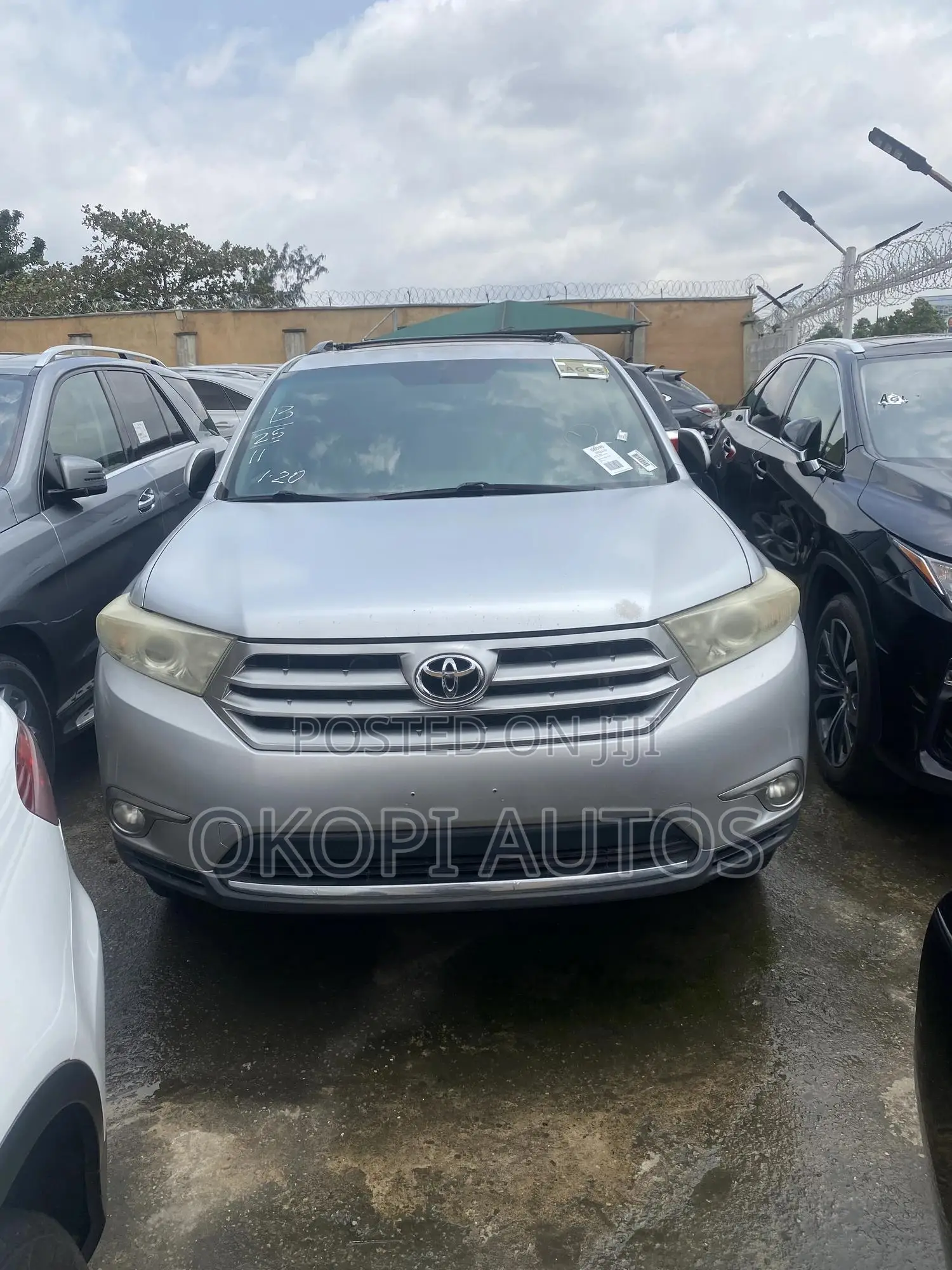 Toyota Highlander 2011 Silver