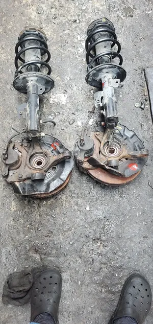 Toyota Sienna Complete Shock and Hub,