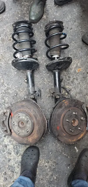 Toyota Highlander Complete Shock and Hub 2002 to 2006
