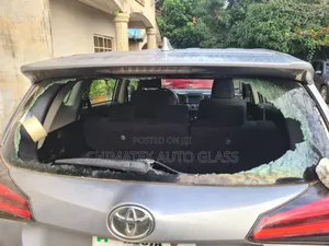 Toyota Rav4 2015 Back Glass Available