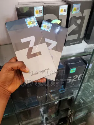 New Samsung Galaxy Z Flip 3 256 GB Purple