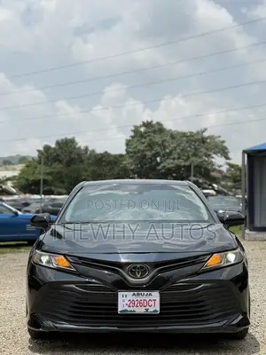 Toyota Camry LE FWD (2.5L 4cyl 8AM) 2018 Black