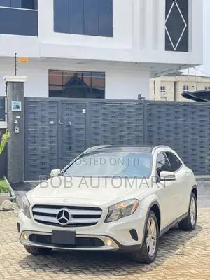 Mercedes-Benz GLA 250 2016 White