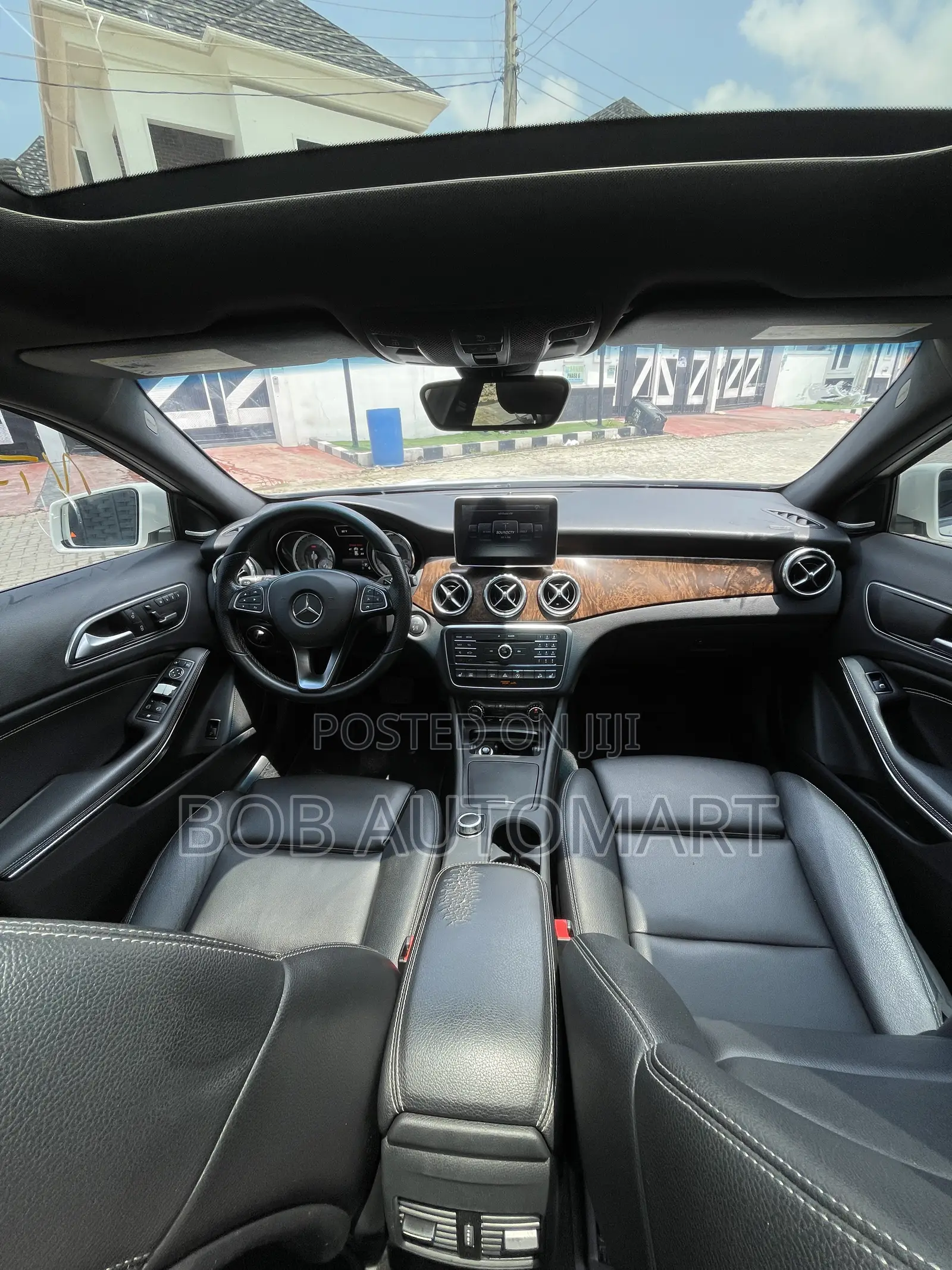 Mercedes-Benz GLA 250 2016 White