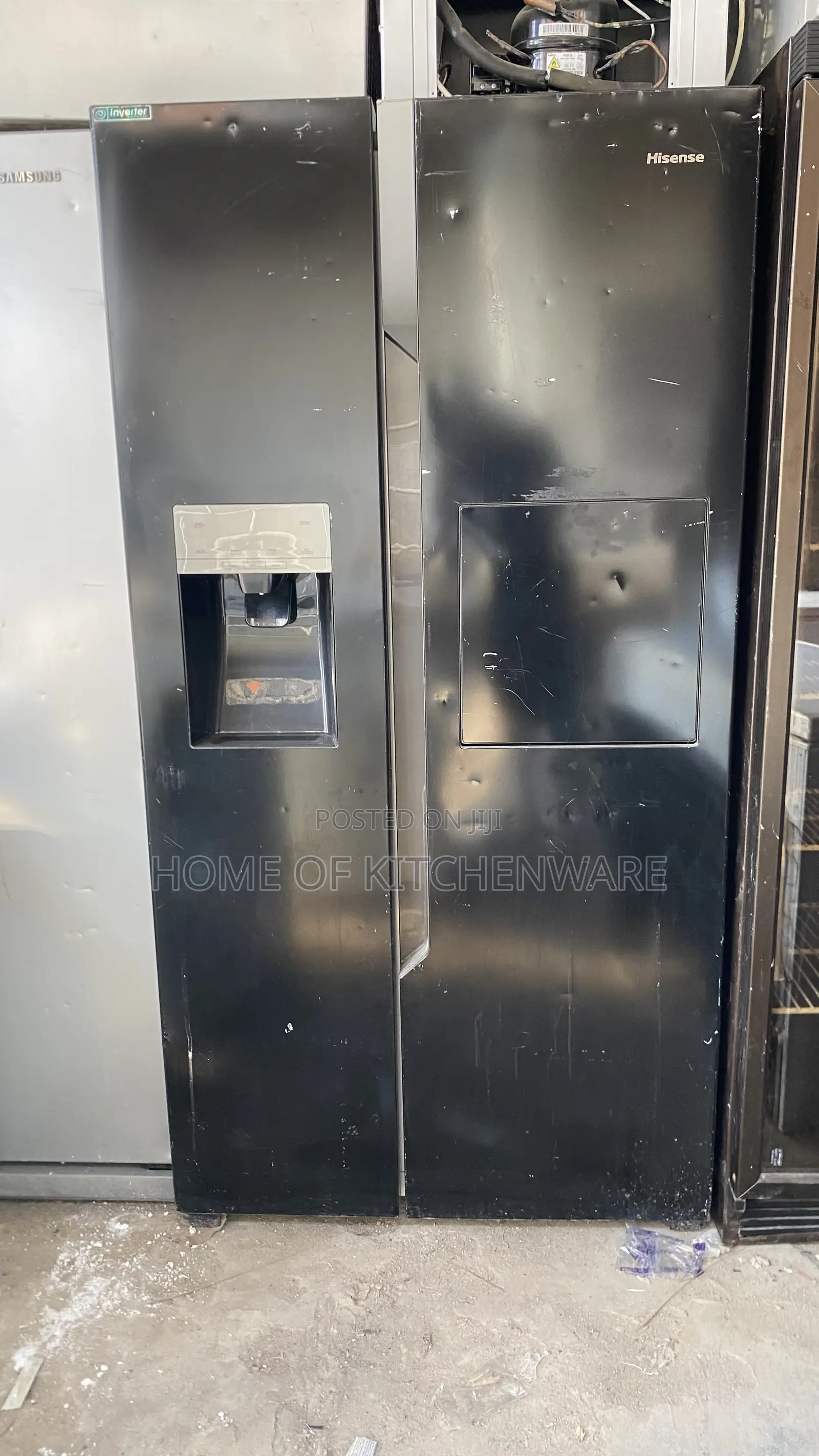 Hisense Side by Side Refrigerator With Ice and Water Dispenser
