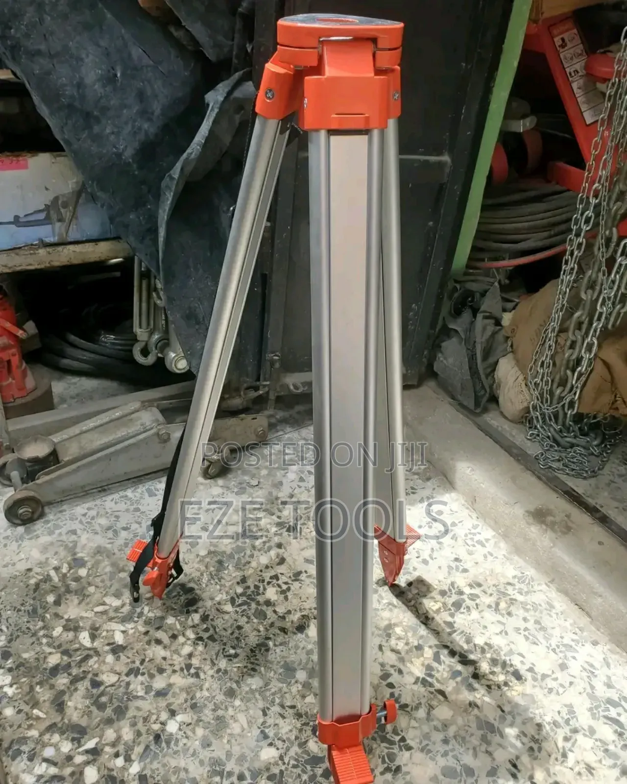 Levelling Tripod Stand