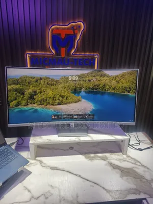 34"Samsung Curved Frameless Monitor