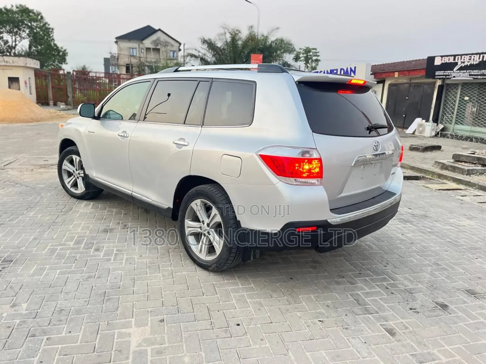 Toyota Highlander 2011 Silver