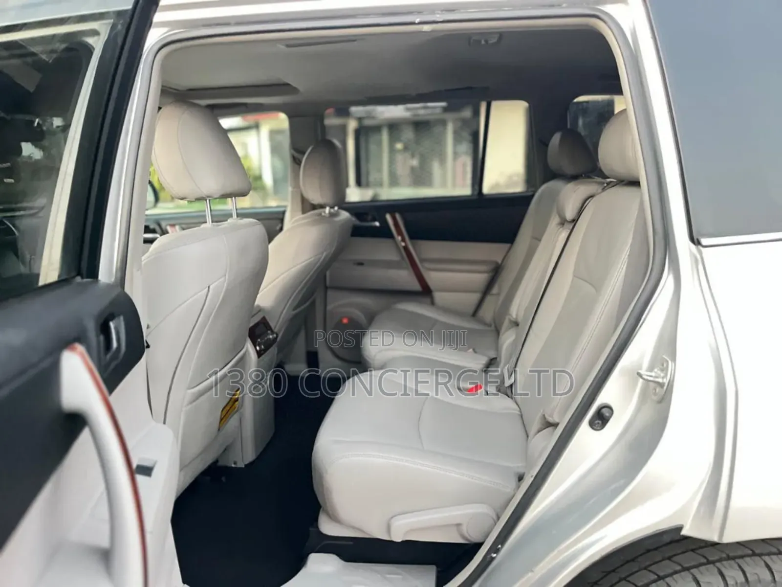 Toyota Highlander 2011 Silver