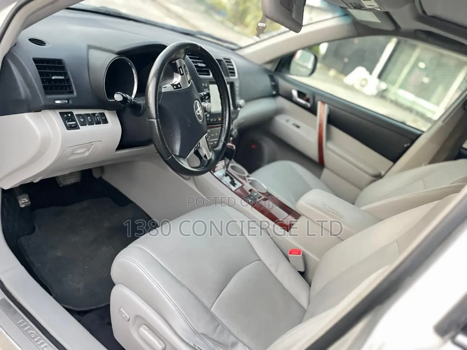 Toyota Highlander 2011 Silver