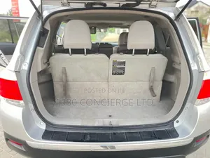 Toyota Highlander 2011 Silver