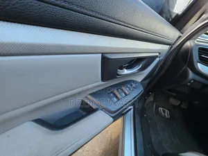 Honda CR-V 2018 Silver