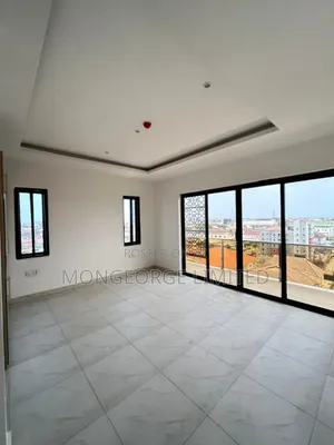 3bdrm Apartment in Lekki Phase 1 for rent