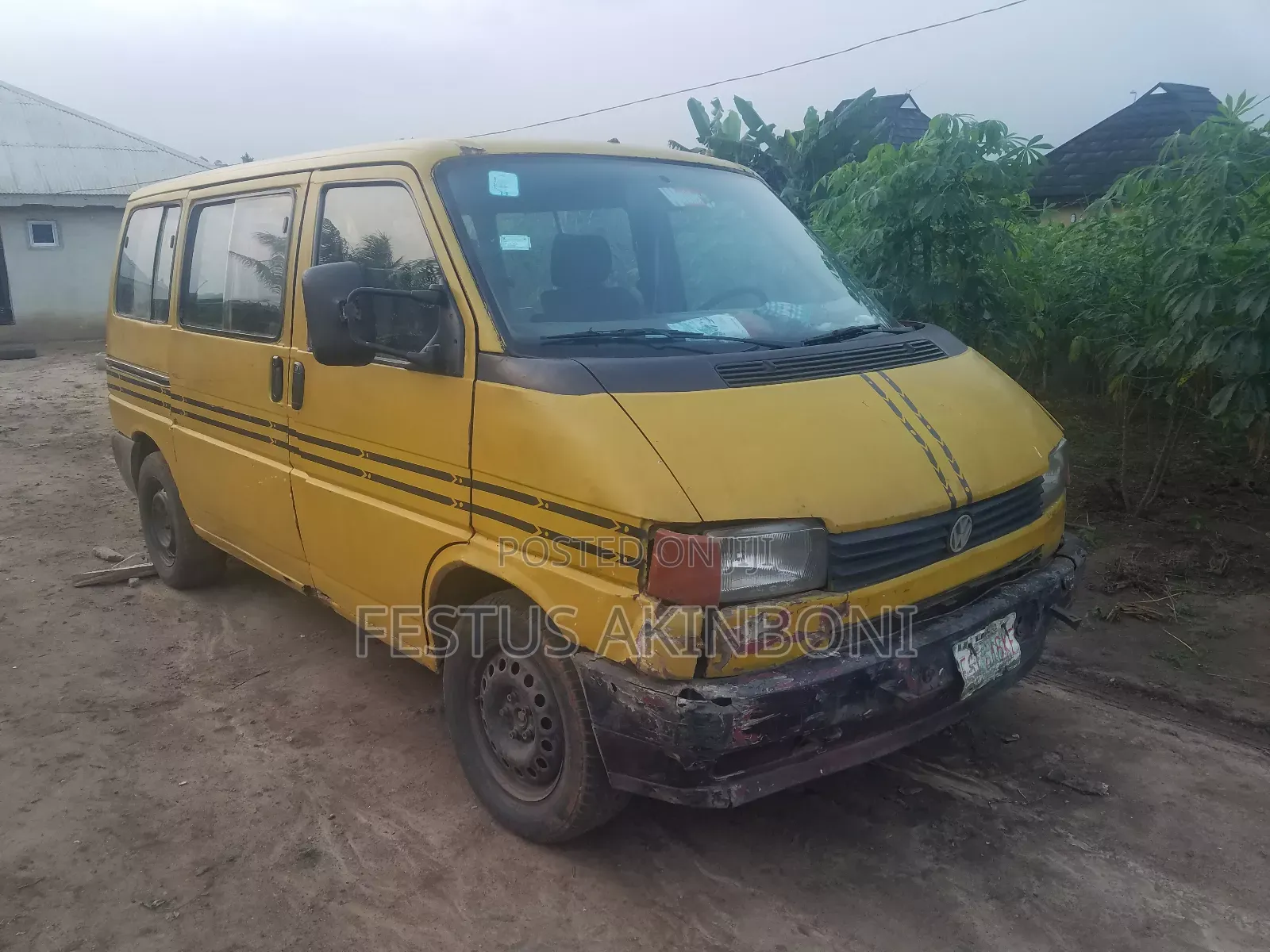 Volkswagen Transporter 2003 Yellow
