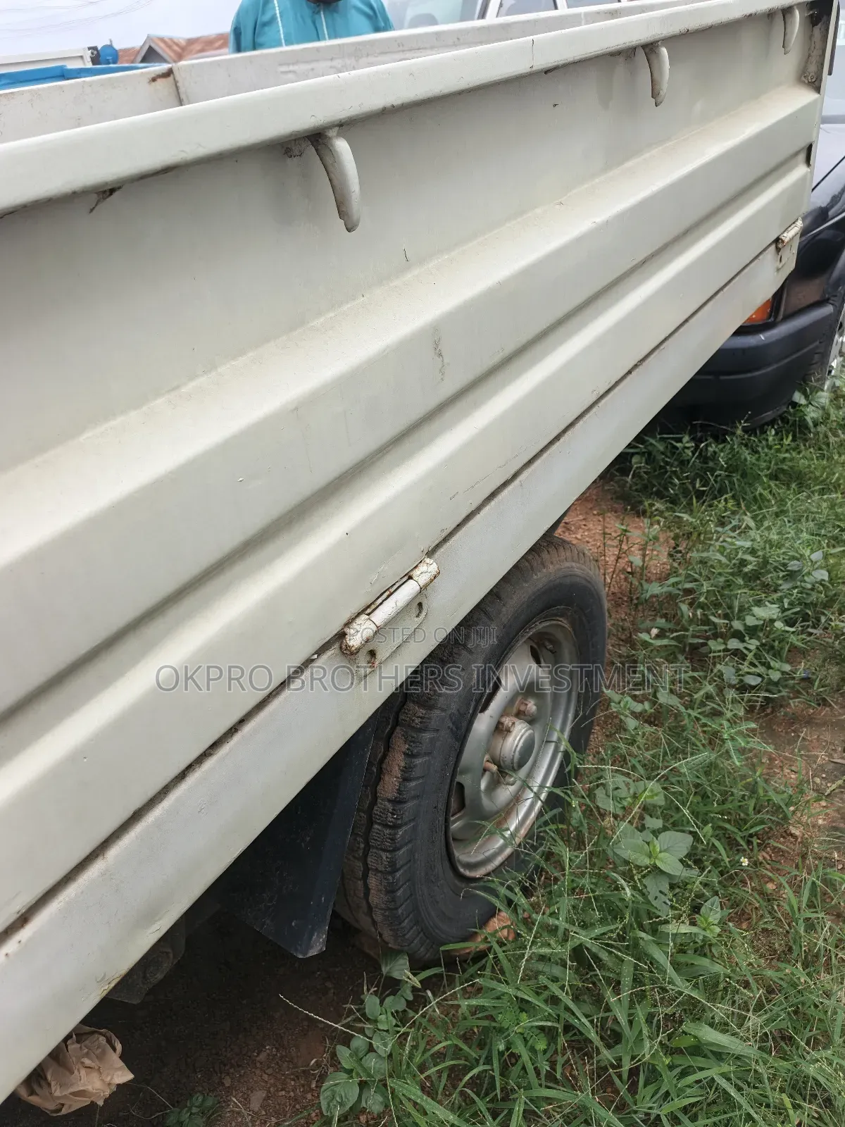 Mitsubishi Delica 2001 White