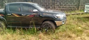 Toyota Hilux 2.7 VVT-i 4X4 SRX 2012 Black